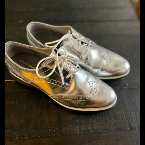 Cole Haan Shoes - COLE HAAN - Original Silver Leather Grand Wingtip Womens Oxford Shoes - Comfy!!